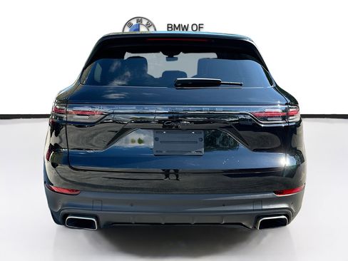 Used 2022 Porsche Cayenne image 6