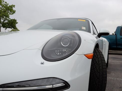 Used 2016 Porsche 911 Carrera 4 GTS AWD/4WD image 3