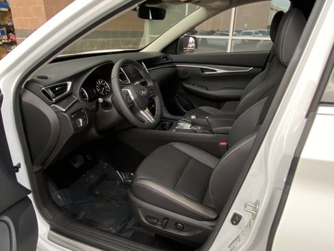 Used 2024 INFINITI QX50 Luxe image 14