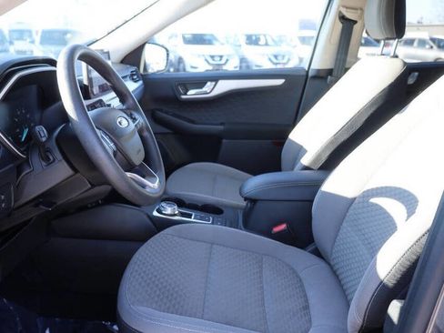 Used 2020 Ford Escape SE image 13
