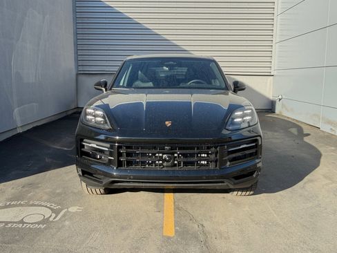 New 2026 Porsche Cayenne image 4