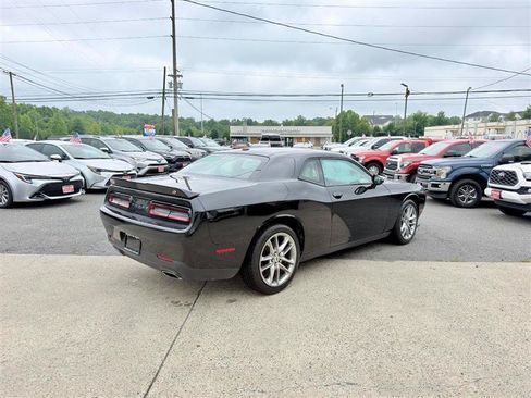 Used 2022 Dodge Challenger GT AWD/4WD image 6