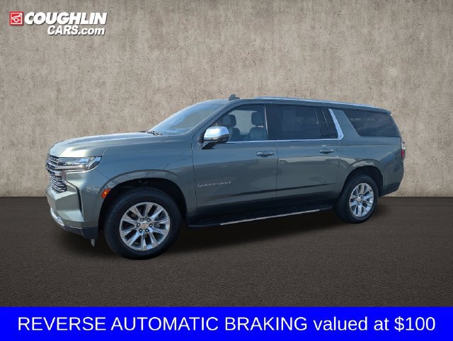 Used 2024 Chevrolet Suburban Premier w/ Premium Package AWD/4WD image 4