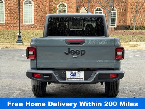 New 2026 Jeep Gladiator Sport image 7