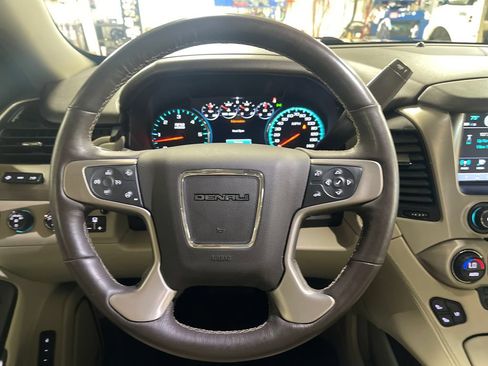 Used 2018 GMC Yukon Denali w/ Open Road Package AWD/4WD image 20