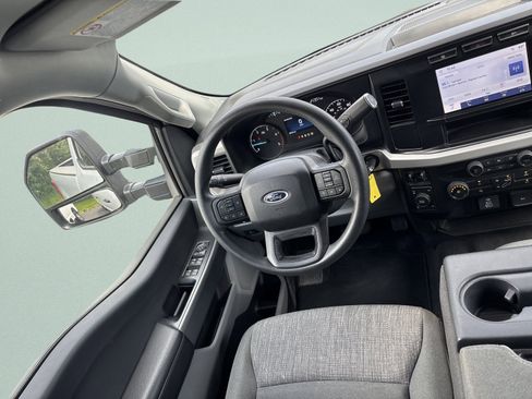 Used 2024 Ford F250 XLT AWD/4WD image 24