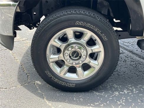 Used 2016 Ford F250 Lariat image 10