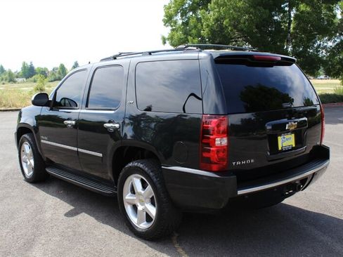 Used 2010 Chevrolet Tahoe LTZ AWD/4WD image 3