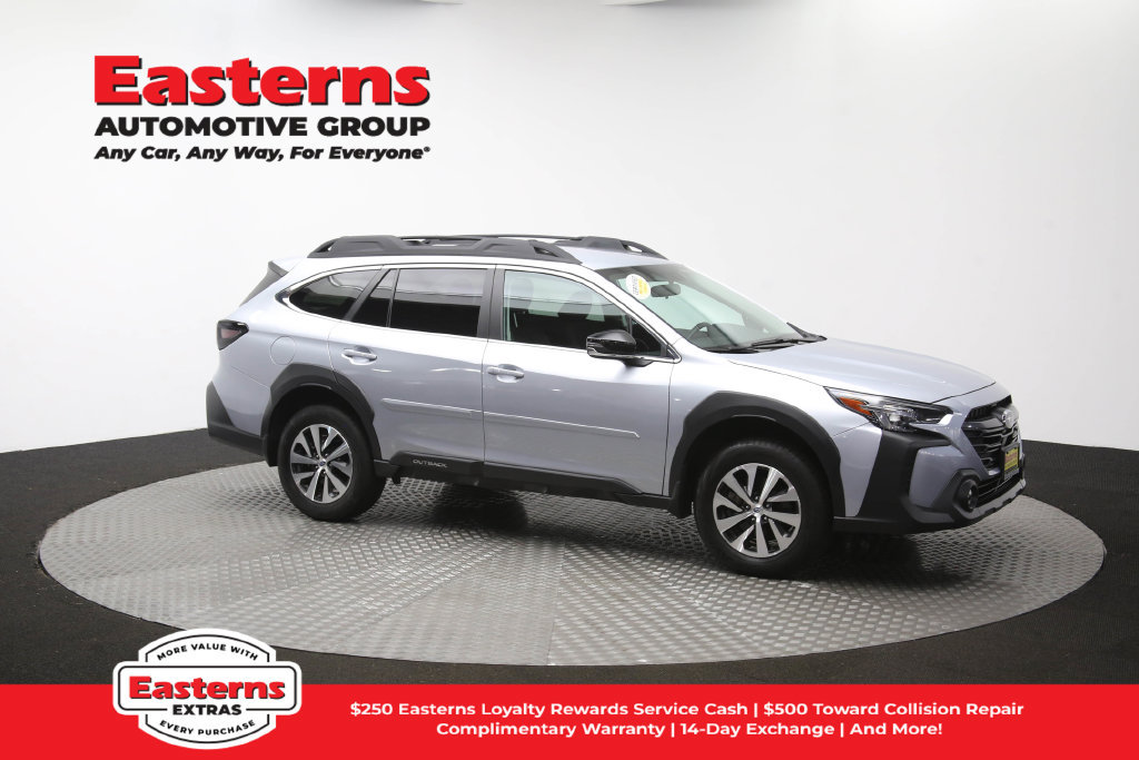 Used 2025 Subaru Outback Limited AWD/4WD image 42