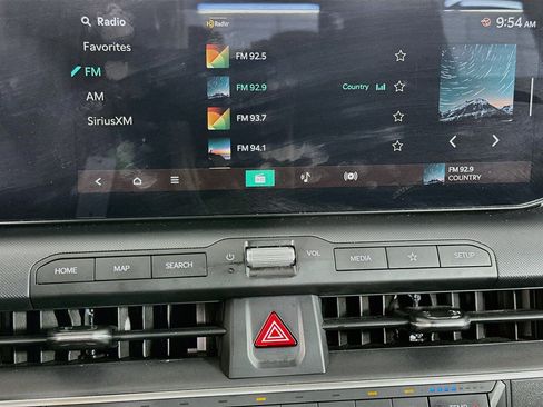 Used 2025 Kia K4 FWD image 21