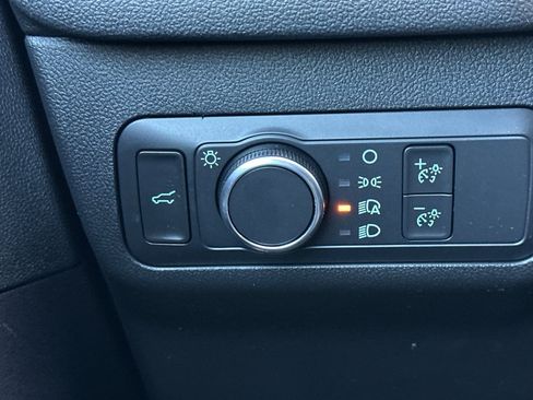Used 2022 Ford Escape SE w/ SE Sport Appearance Package AWD/4WD image 31