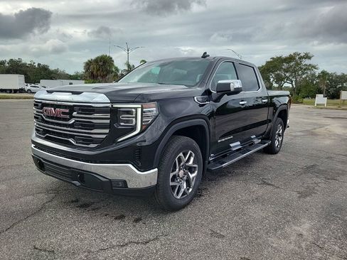 New 2026 GMC Sierra 1500 SLT w/ SLT Premium Package image 4