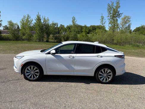 New 2025 Buick Envista Avenir FWD image 6