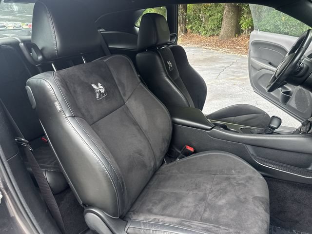 Used 2017 Dodge Challenger R/T Scat Pack RWD image 10