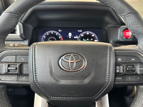 Used 2025 Toyota Tacoma TRD Off-Road w/ TRD Off Road Upgrade Package AWD/4WD image 23