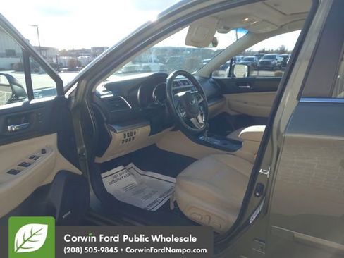 Used 2017 Subaru Outback 2.5i Limited image 9