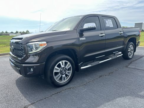 Used 2019 Toyota Tundra Platinum AWD/4WD image 5