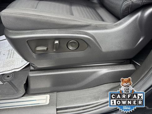 Used 2023 Chevrolet Silverado 1500 LT AWD/4WD image 34