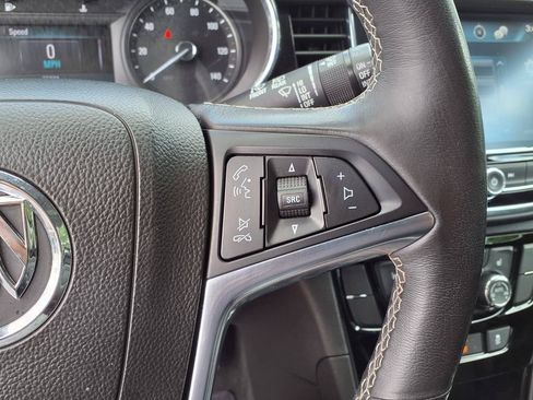 Used 2020 Buick Encore Essence FWD image 29