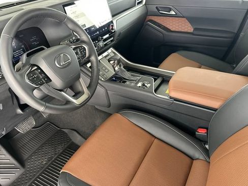 New 2026 Lexus GX 550 AWD/4WD image 8