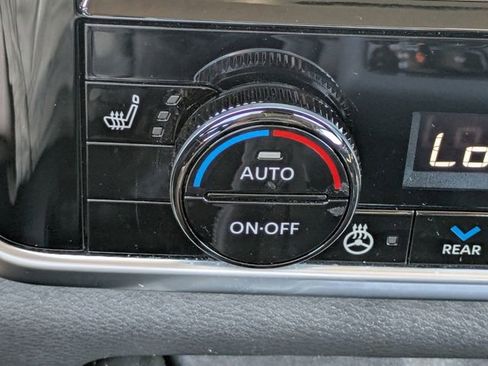 Used 2023 Nissan Rogue Platinum w/ Platinum Premium Package image 28