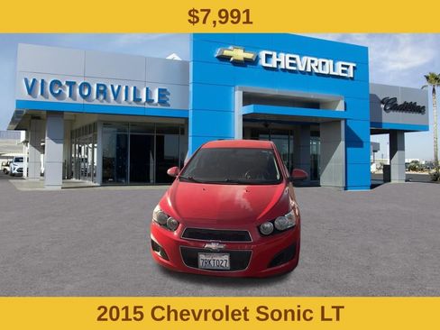Used 2015 Chevrolet Sonic LT image 2