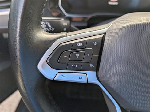 Used 2024 Volkswagen Jetta SE image 7