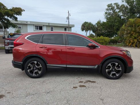 Used 2018 Honda CR-V Touring image 4