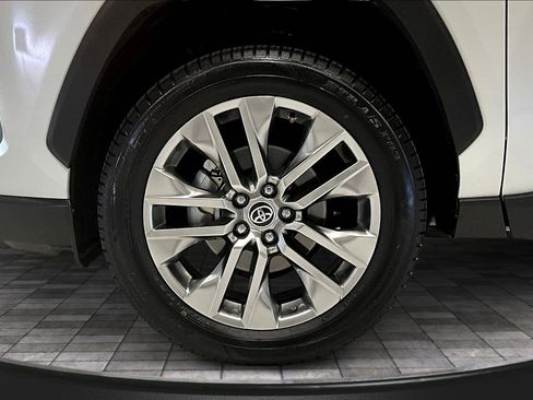 Used 2022 Toyota RAV4 Limited image 33