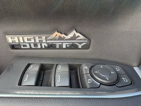 Used 2026 Chevrolet Silverado 1500 High Country w/ High Country Premium Package AWD/4WD image 23