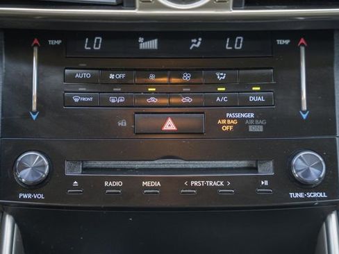 Used 2014 Lexus IS 250 RWD image 23