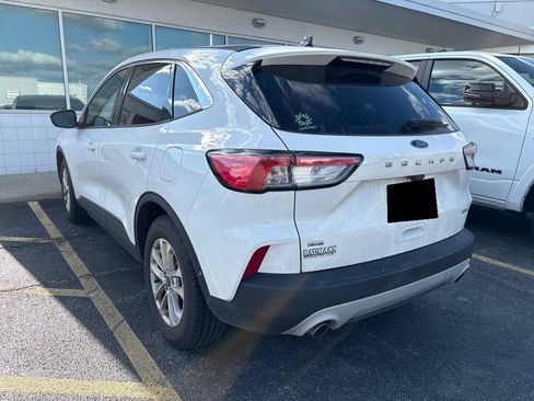Used 2020 Ford Escape SE FWD image 4