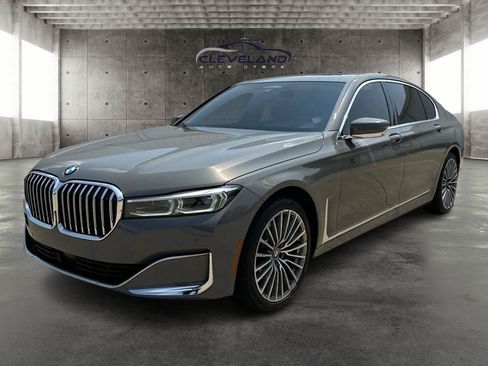 Used 2020 BMW 750i xDrive w/ Executive Package AWD/4WD image 8