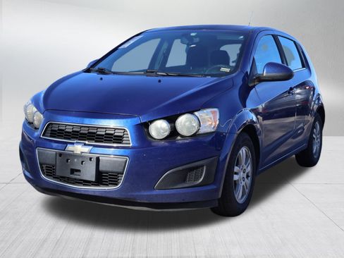 Used 2014 Chevrolet Sonic LT image 3