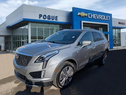 Used 2025 Cadillac XT5 Premium Luxury image 4