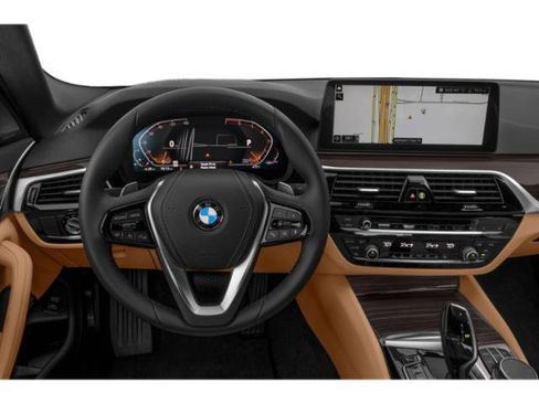Used 2021 BMW 530i w/ Premium Package RWD image 10