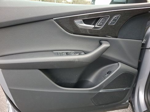 Used 2020 Audi Q8 Premium Plus w/ Premium Plus Package image 12