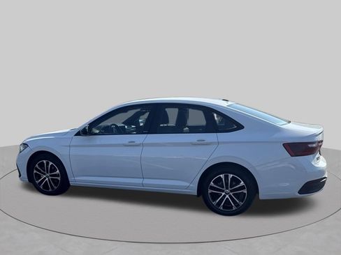 Used 2025 Volkswagen Jetta Sport FWD image 10