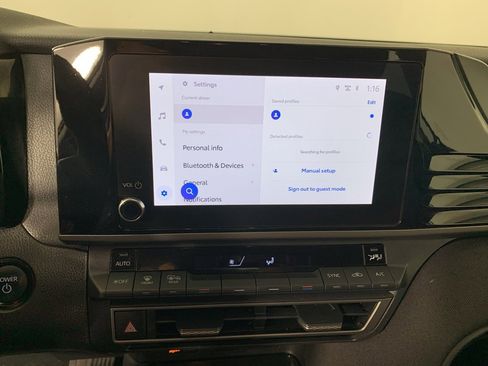 Used 2025 Toyota Camry LE image 11