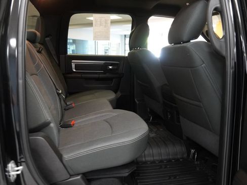 Used 2021 RAM 1500 Warlock AWD/4WD image 18