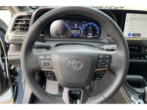 Used 2026 Toyota Crown Nightshade image 35
