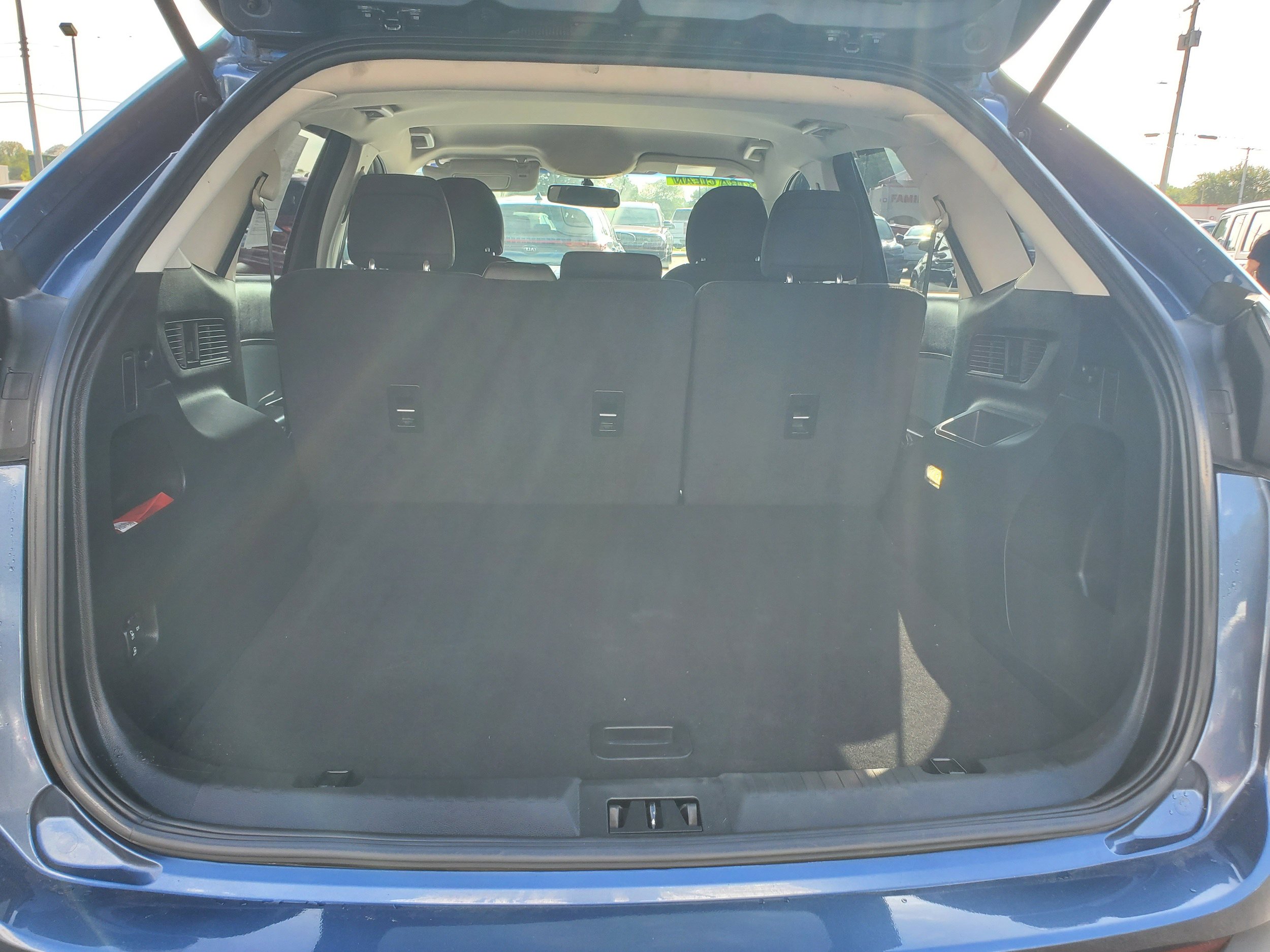 Used 2018 Ford Edge SEL FWD image 28