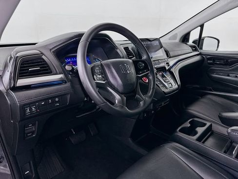 Used 2023 Honda Odyssey Touring image 9