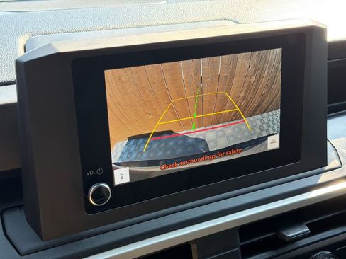 Used 2024 Toyota Tacoma SR image 9