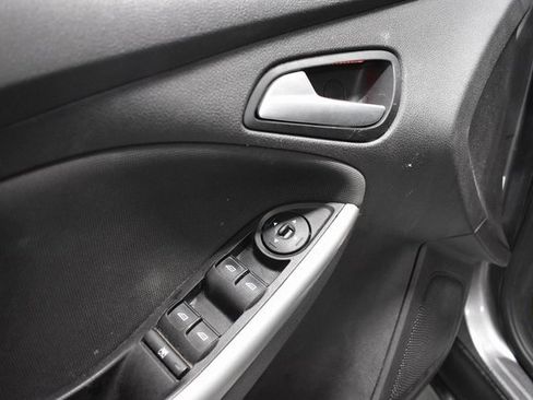 Used 2014 Ford Focus SE w/ Equipment Group 201A image 14