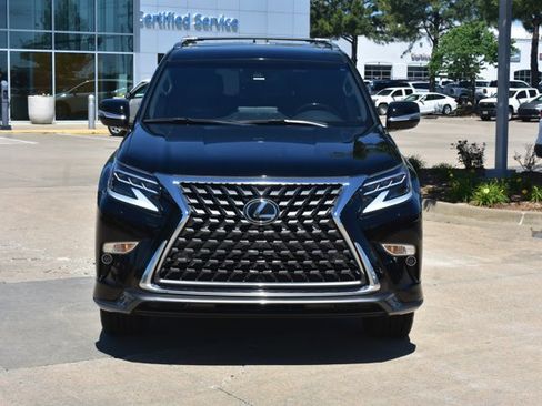 Used 2023 Lexus GX 460 Luxury w/ Sport Design Package AWD/4WD image 2