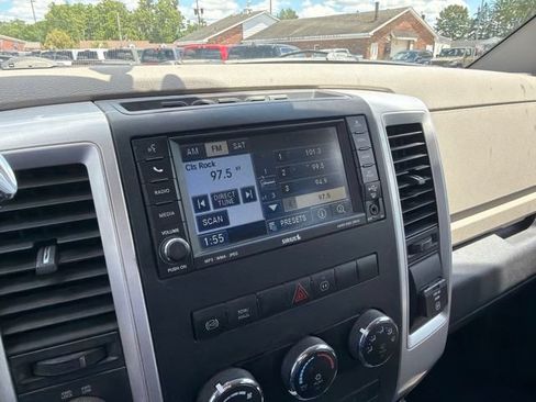 Used 2011 RAM 3500 SLT w/ Luxury Group AWD/4WD image 10