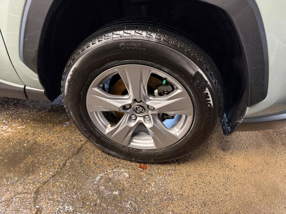 Certified 2023 Toyota RAV4 XLE AWD/4WD image 29