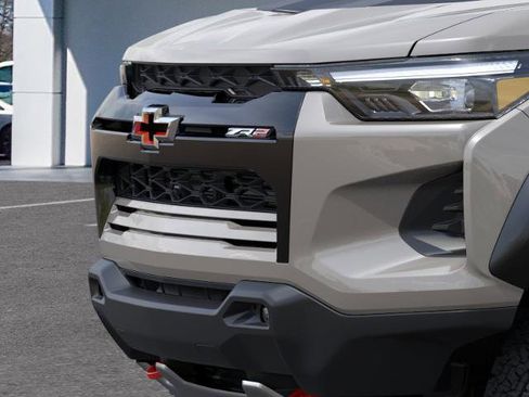 New 2026 Chevrolet Colorado ZR2 w/ Technology Package AWD/4WD image 13