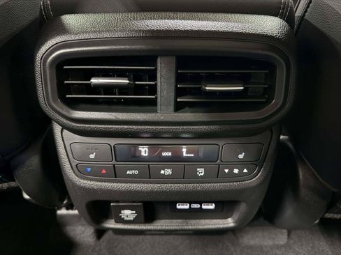 Used 2023 Honda Pilot Elite image 46